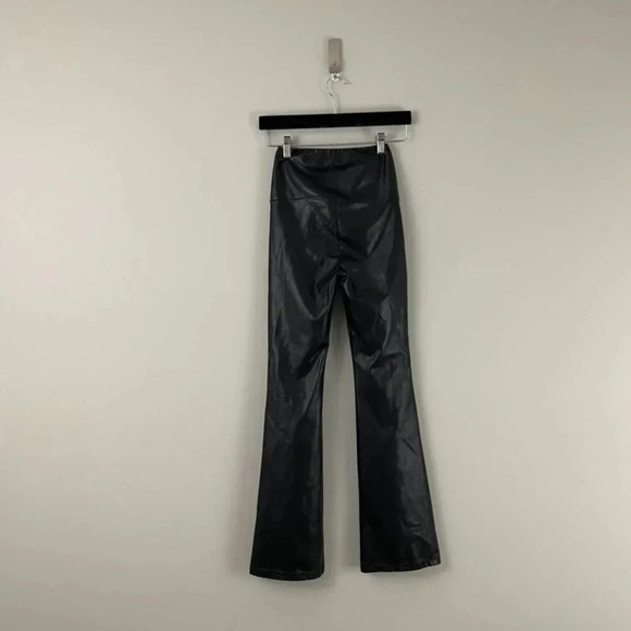 Aritzia Wilfred Free Daria Flare Pants in Black Vegan Leather Size Small - Picture 2 of 6